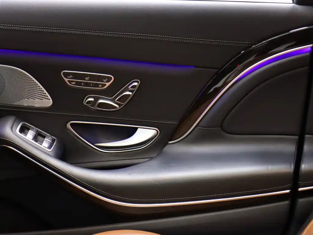 Mercedes-Benz Maybach S-Class 2020 S 450 4MATIC Heritage Edition 2021 - thumbnail 27