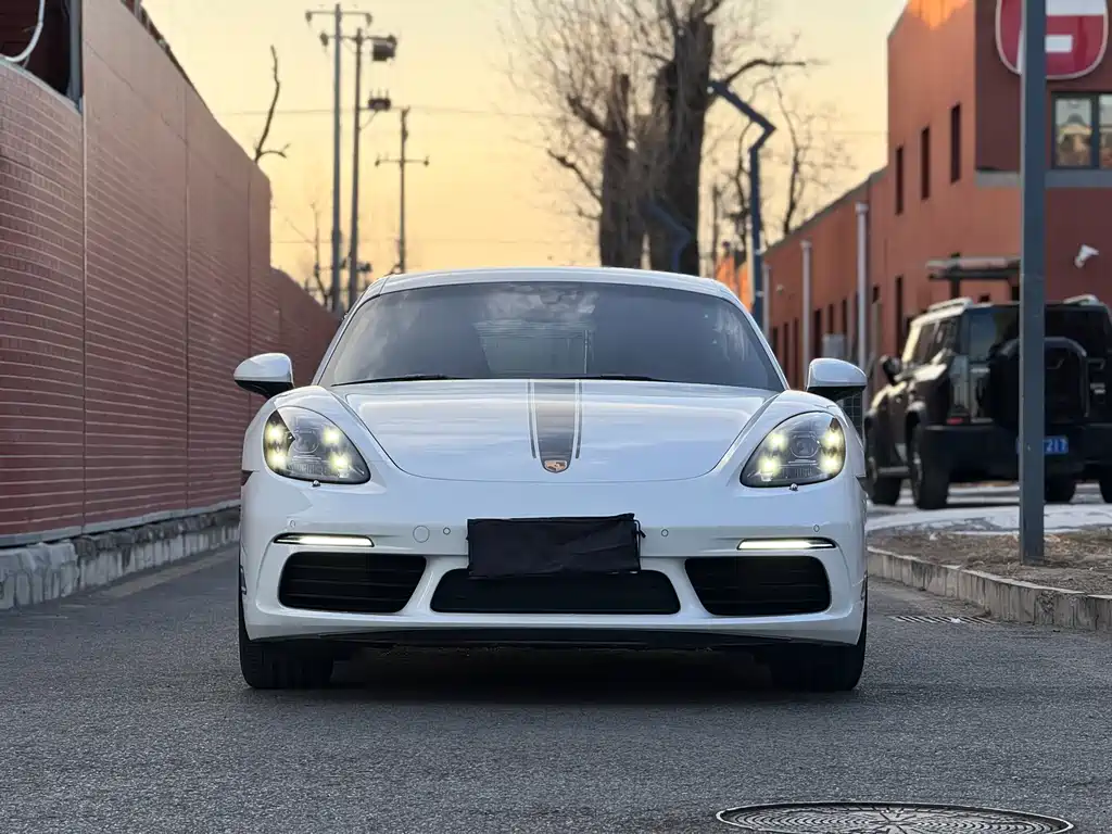 Porsche Porsche 718 2023 Cayman Style Edition 2.0T 2025 - thumbnail 2