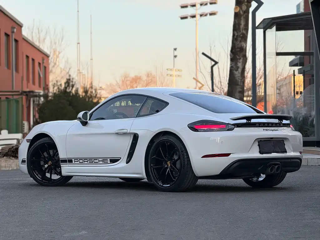 Porsche Porsche 718 2023 Cayman Style Edition 2.0T 2025 - thumbnail 15