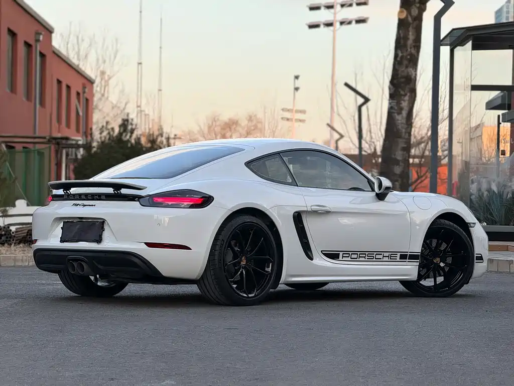Porsche Porsche 718 2023 Cayman Style Edition 2.0T 2025 - thumbnail 17