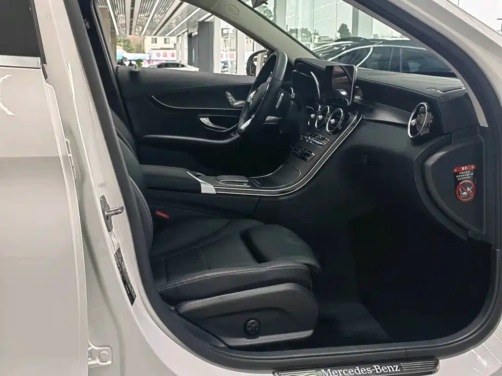 Mercedes-Benz Mercedes-Benz C-Class 2020 Facelift C 200 L Fashion Edition 2020 - thumbnail 17
