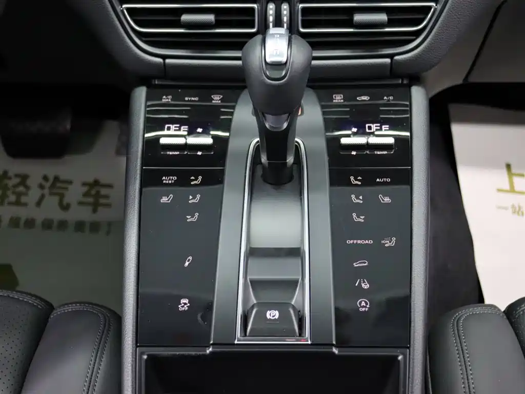 Porsche Porsche Macan 2024 Macan 2.0T 2024 - thumbnail 18