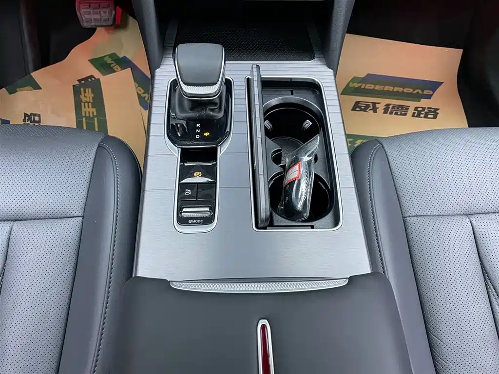 Hongqi Hongqi HS7 PHEV 2024 2.0T PHEV FWD Flag Enjoy Edition 7-seater 2025 - thumbnail 25