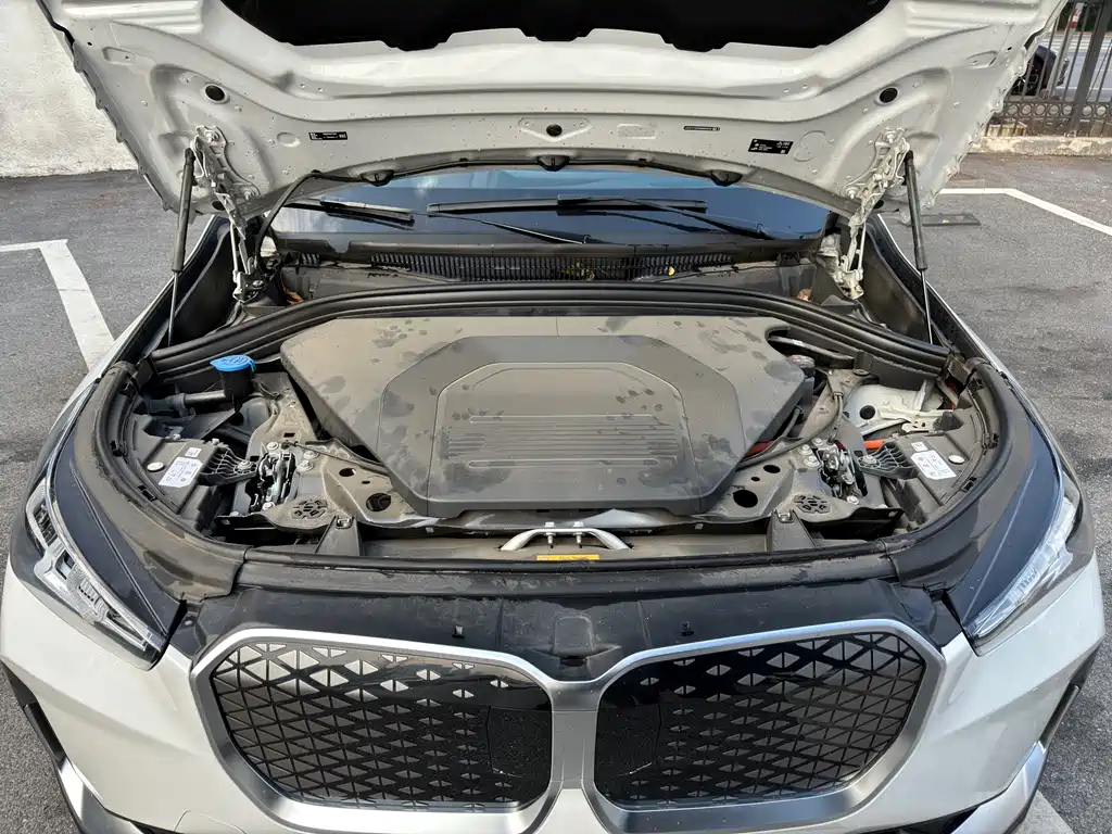 BMW BMW iX1 2023 xDrive30L X Design Package 2024 - thumbnail 4