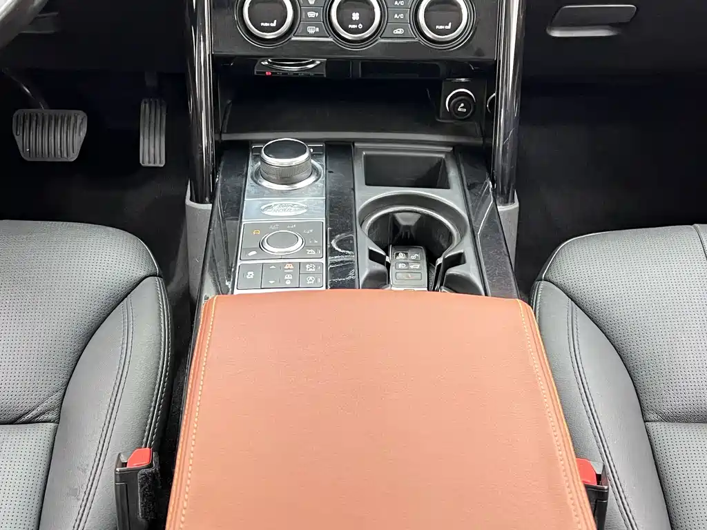 Land Rover Discovery 2017 3.0 SC V6 SE 2018 - thumbnail 24