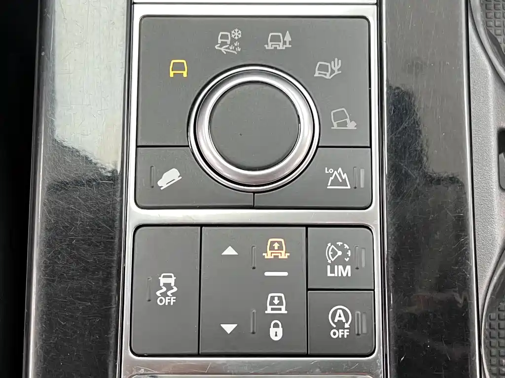 Land Rover Discovery 2017 3.0 SC V6 SE 2018 - thumbnail 27