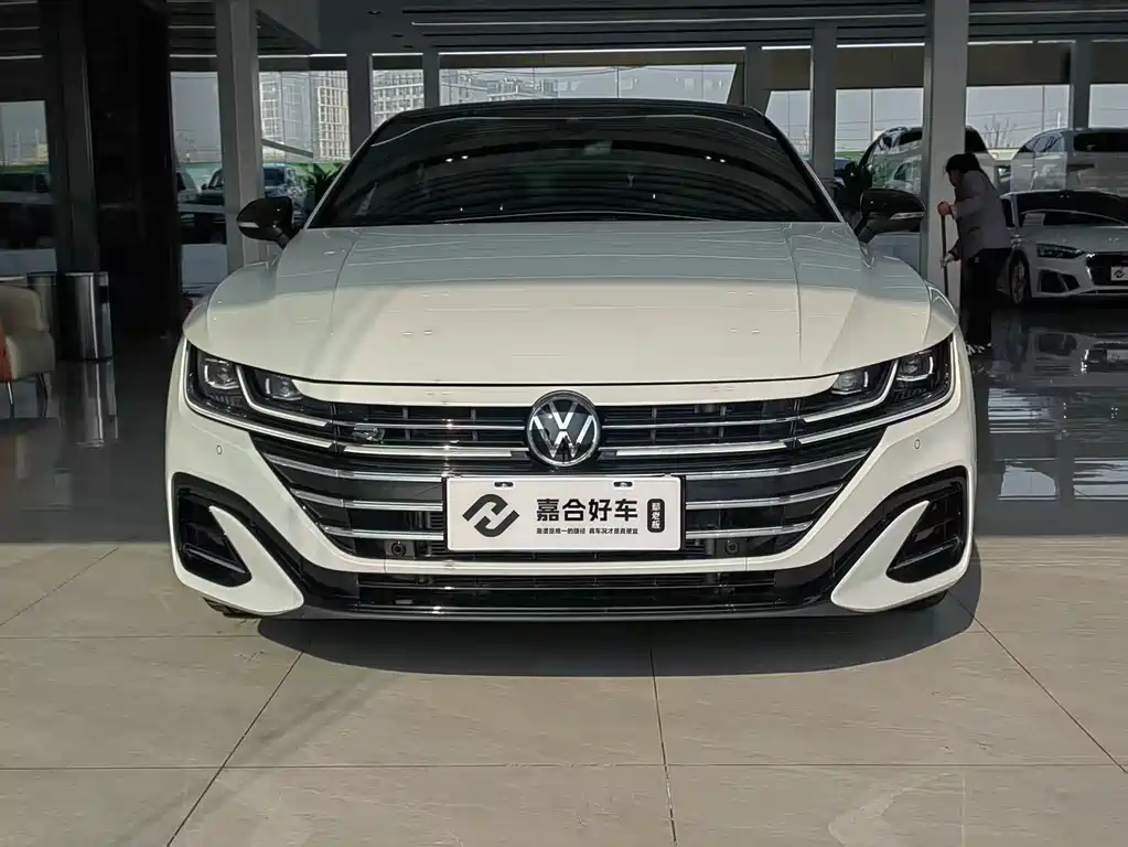 Volkswagen FAW-Volkswagen CC 2023 380TSI Dazzling Edition 2022 - thumbnail 2