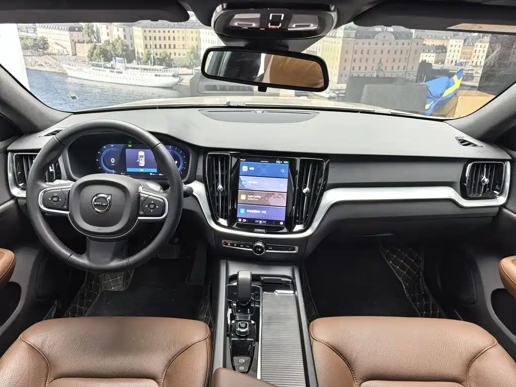 Volvo Volvo S60 2025 B4 Comfort Luxury Edition 2025 - thumbnail 12