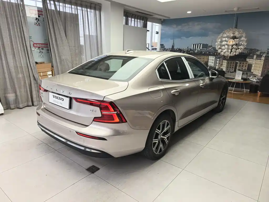 Volvo Volvo S60 2025 B4 Comfort Luxury Edition 2025 - thumbnail 13