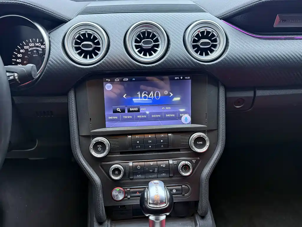 Ford Mustang 2018 2.3L EcoBoost 2019 - thumbnail 9