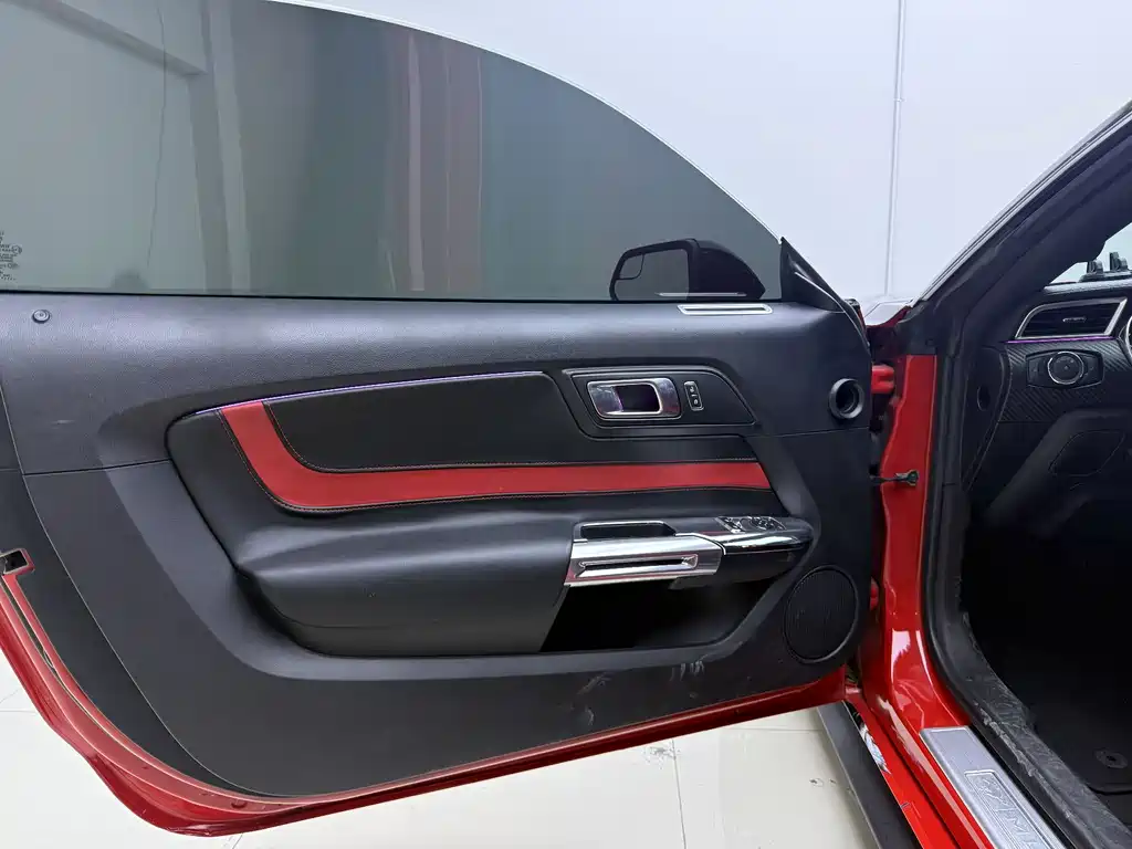 Ford Mustang 2018 2.3L EcoBoost 2019 - thumbnail 12