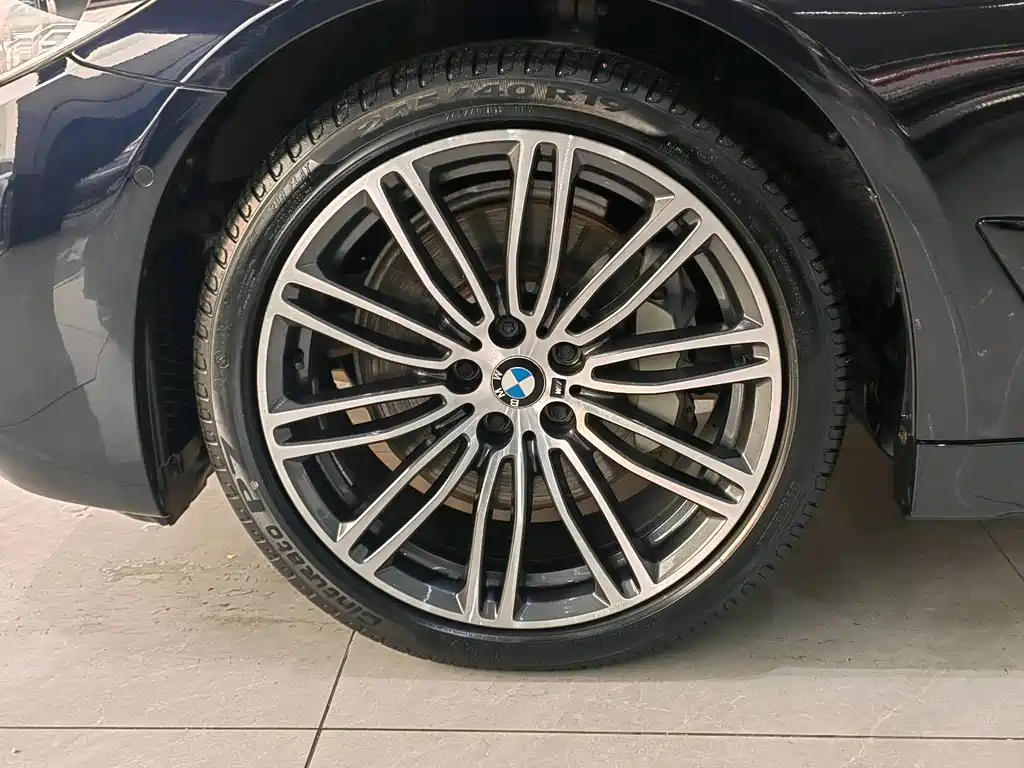 BMW BMW 5 Series 2018 530Li Leading Model M Sport Package 2018 - thumbnail 5