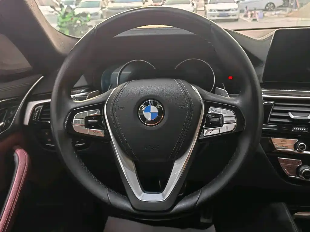 BMW BMW 5 Series 2018 530Li Leading Model M Sport Package 2018 - thumbnail 12