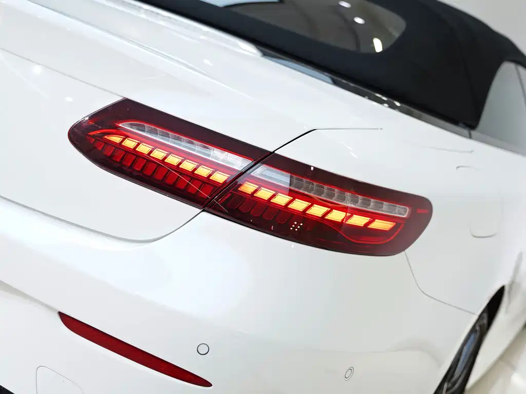Mercedes-Benz Mercedes-Benz E-Class Convertible 2023 E 260 2023 - thumbnail 10