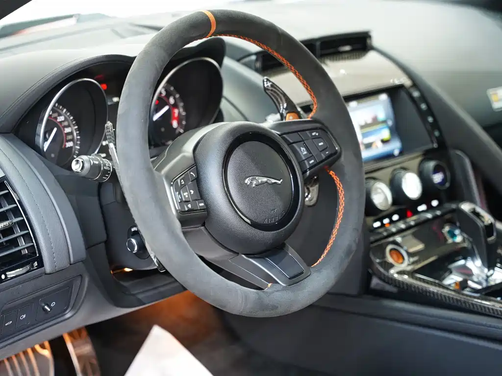 Jaguar Jaguar F-TYPE 2016 3.0 SC S AWD Coupe 2017 - thumbnail 8
