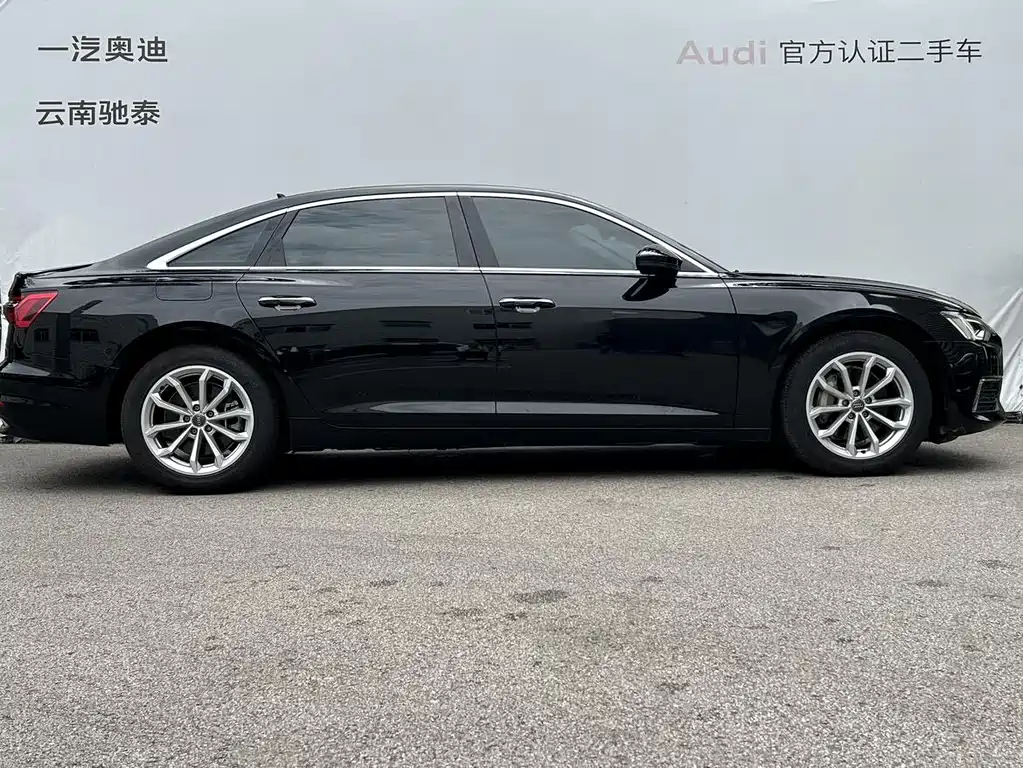 Audi Audi A6L 2021 40 TFSI Luxury Elegant Model 2021 - thumbnail 6