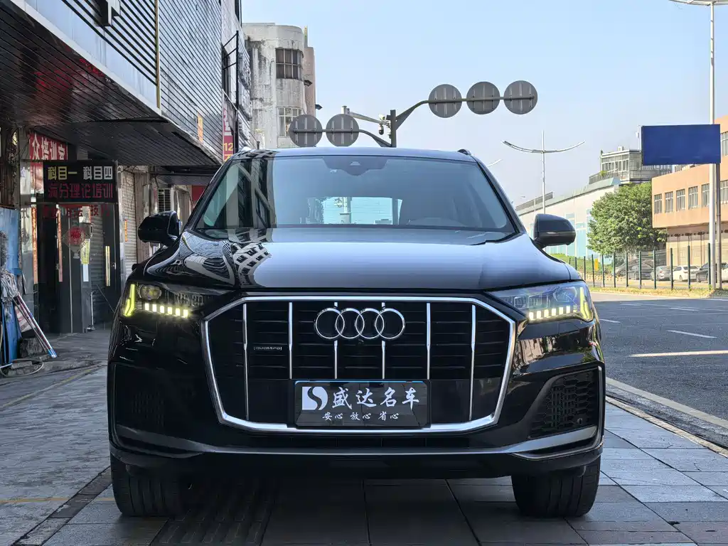 Audi Audi Q7 2020 55 TFSI quattro S line Sport Package 2020 - thumbnail 2