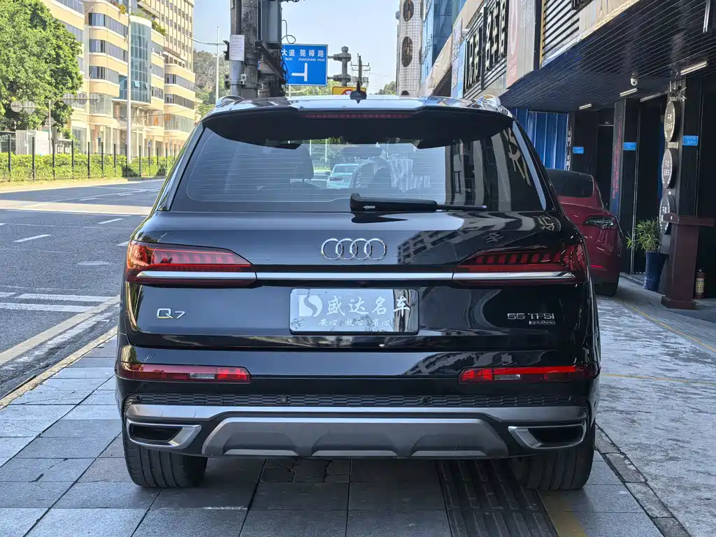 Audi Audi Q7 2020 55 TFSI quattro S line Sport Package 2020 - thumbnail 5