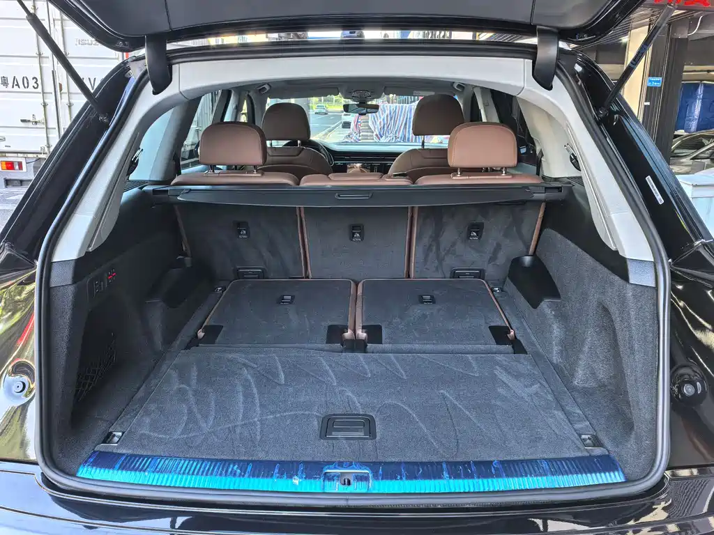 Audi Audi Q7 2020 55 TFSI quattro S line Sport Package 2020 - thumbnail 14