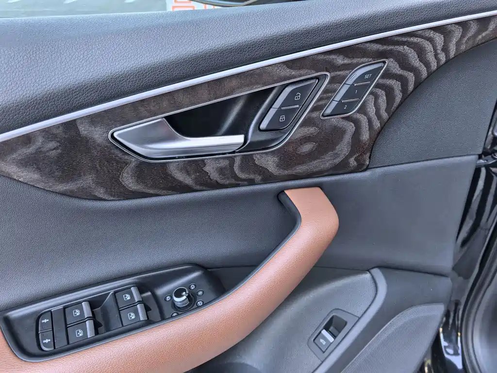 Audi Audi Q7 2020 55 TFSI quattro S line Sport Package 2020 - thumbnail 20