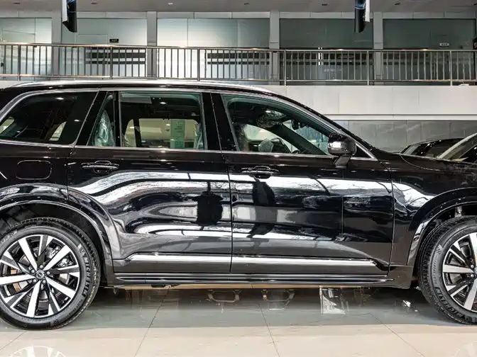 Volvo Volvo XC90 T8 Inscription AWD PHEV 2025 Model Year Mid-cycle Refresh 7-seat 2026 - thumbnail 4