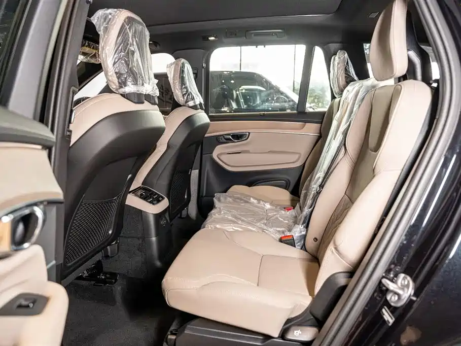 Volvo Volvo XC90 T8 Inscription AWD PHEV 2025 Model Year Mid-cycle Refresh 7-seat 2026 - thumbnail 14