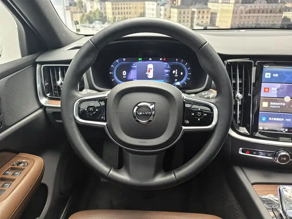 Volvo Volvo S60 2025 B4 Intelligent Luxury Edition 2025 - thumbnail 4