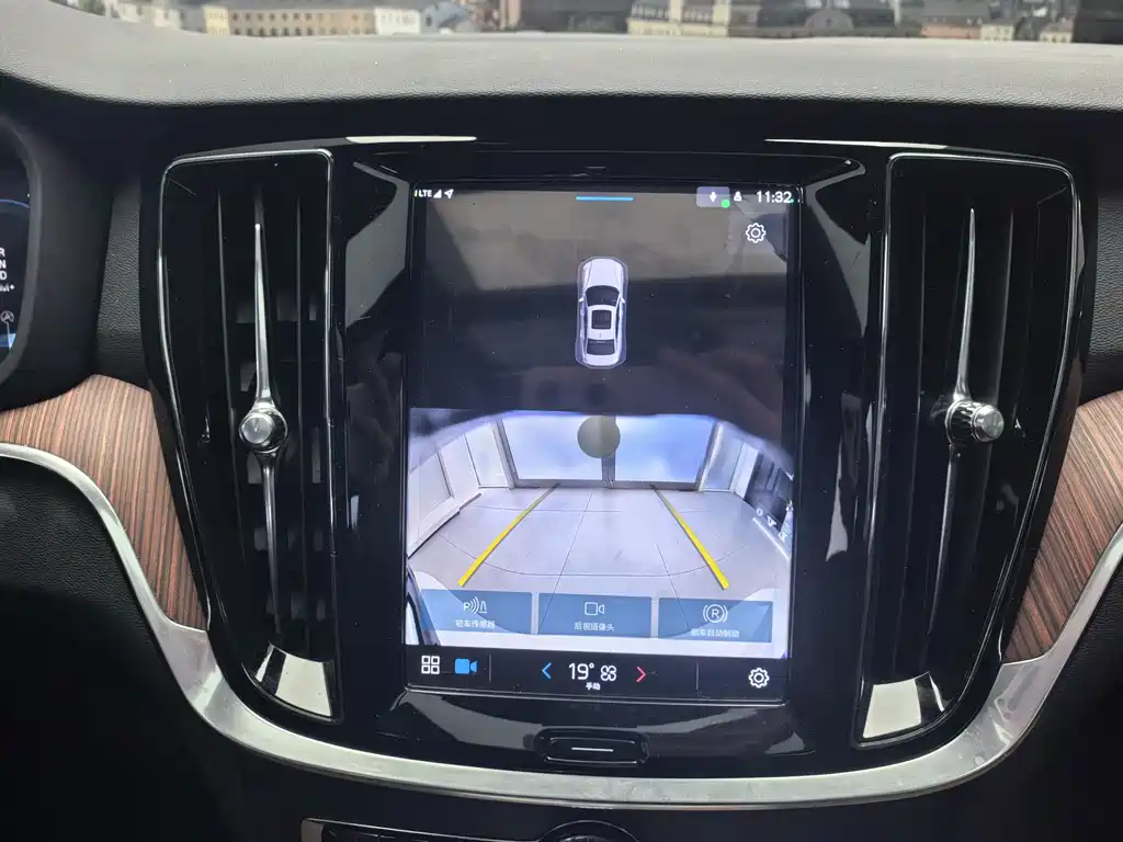 Volvo Volvo S60 2025 B4 Intelligent Luxury Edition 2025 - thumbnail 9
