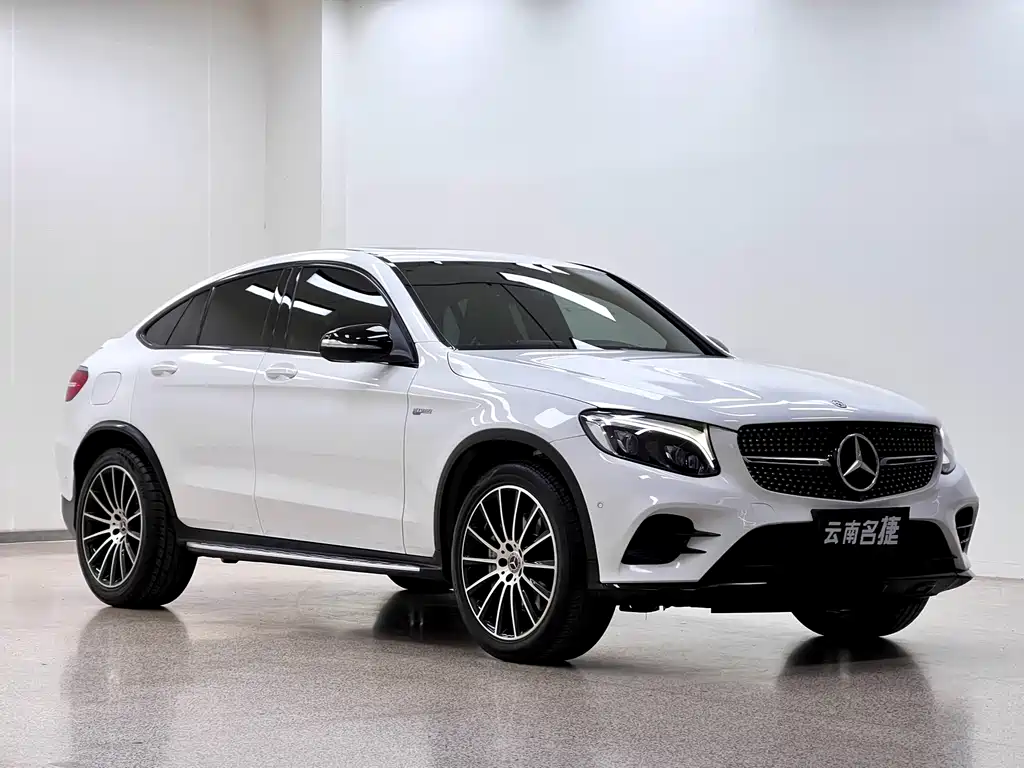 Mercedes-Benz Mercedes-Benz GLC Coupe AMG 2017 AMG GLC 43 4MATIC Coupé SUV 2019 - thumbnail 3