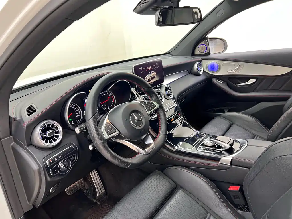 Mercedes-Benz Mercedes-Benz GLC Coupe AMG 2017 AMG GLC 43 4MATIC Coupé SUV 2019 - thumbnail 9