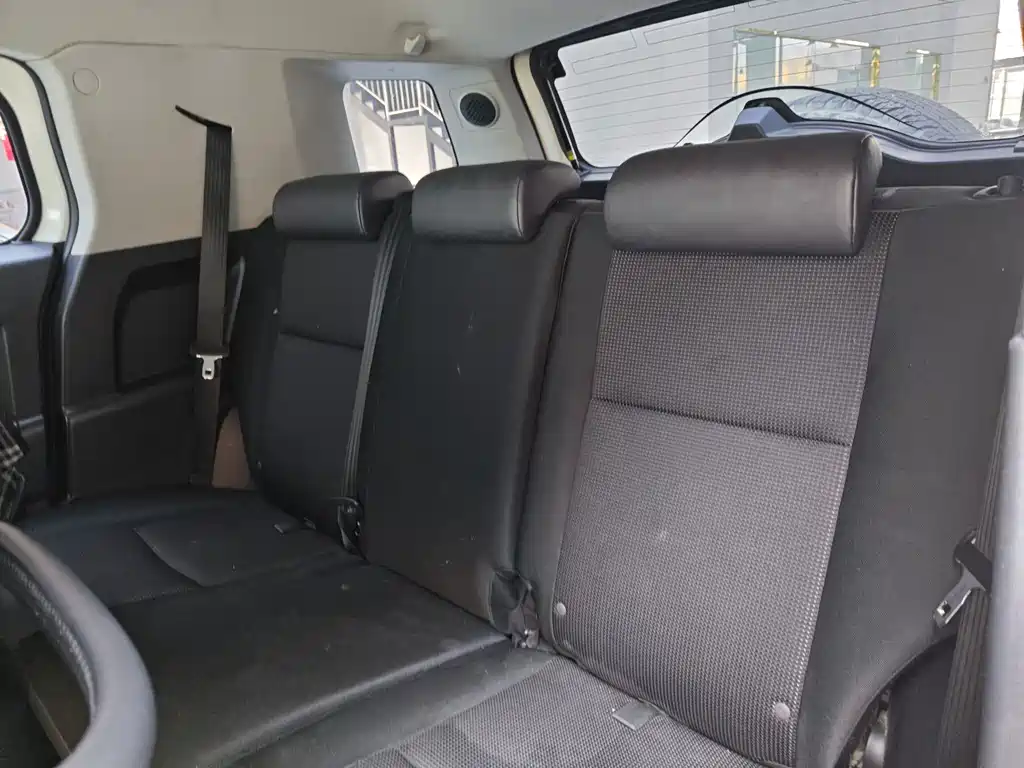 Toyota Toyota Land Cruiser FJ 2017 4.0L Middle East Edition 2019 - thumbnail 9