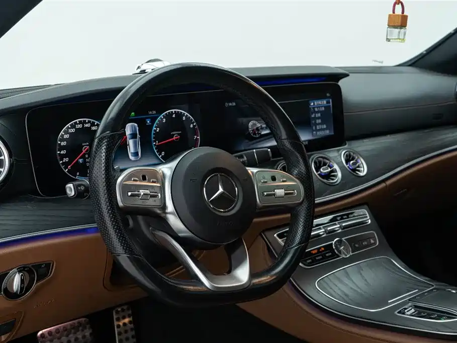 Mercedes-Benz Mercedes-Benz E-Class Coupe 2020 E 260 4MATIC 2020 - thumbnail 10