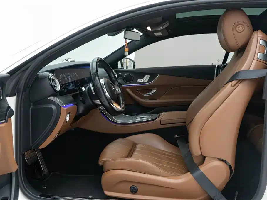 Mercedes-Benz Mercedes-Benz E-Class Coupe 2020 E 260 4MATIC 2020 - thumbnail 11