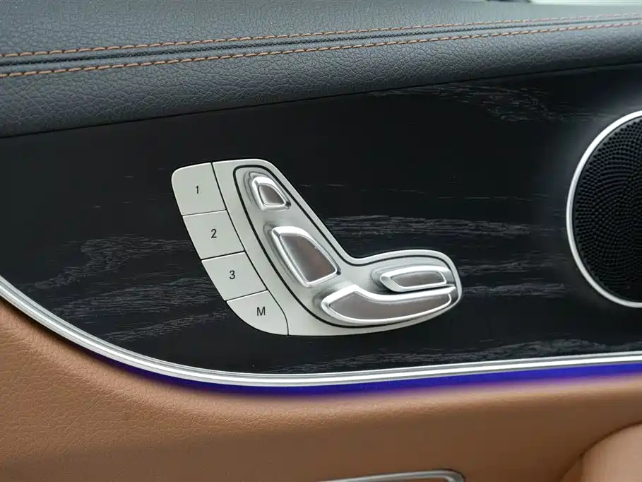 Mercedes-Benz Mercedes-Benz E-Class Coupe 2020 E 260 4MATIC 2020 - thumbnail 12