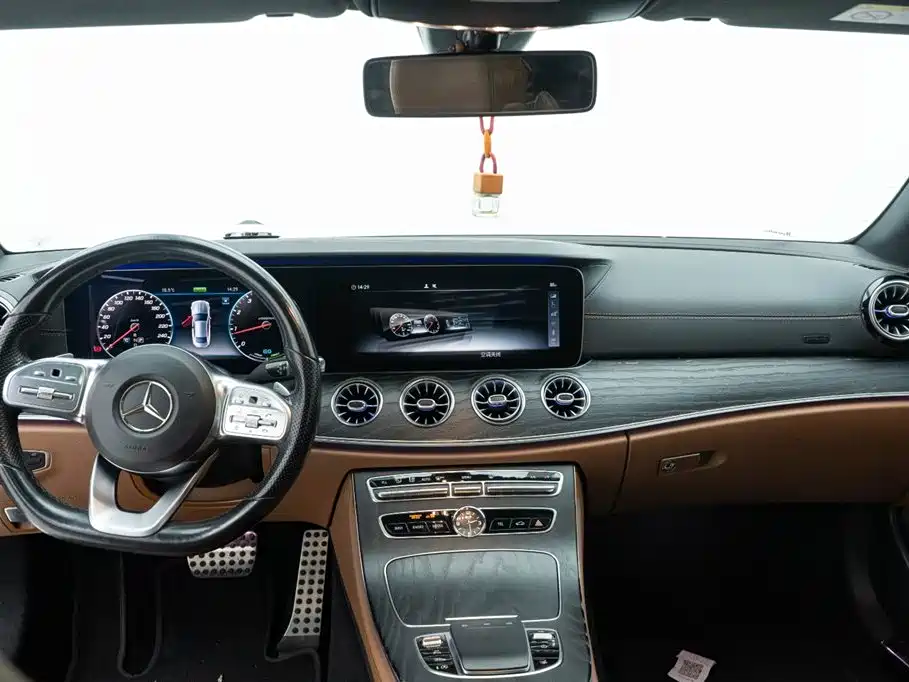 Mercedes-Benz Mercedes-Benz E-Class Coupe 2020 E 260 4MATIC 2020 - thumbnail 14