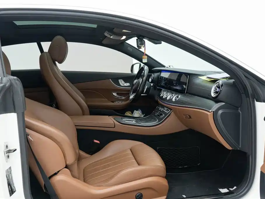 Mercedes-Benz Mercedes-Benz E-Class Coupe 2020 E 260 4MATIC 2020 - thumbnail 17