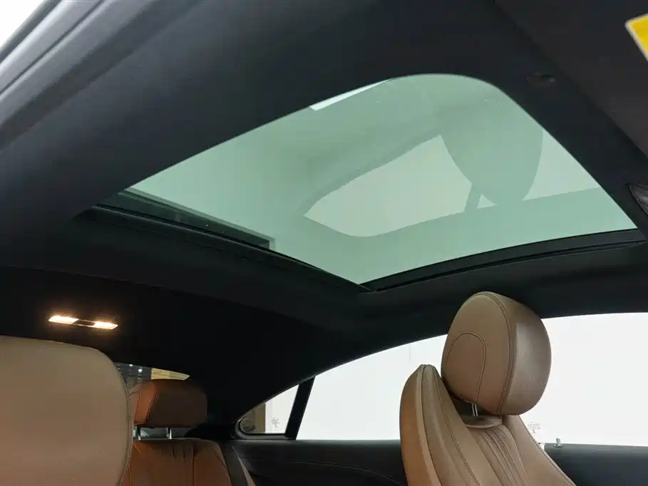 Mercedes-Benz Mercedes-Benz E-Class Coupe 2020 E 260 4MATIC 2020 - thumbnail 18