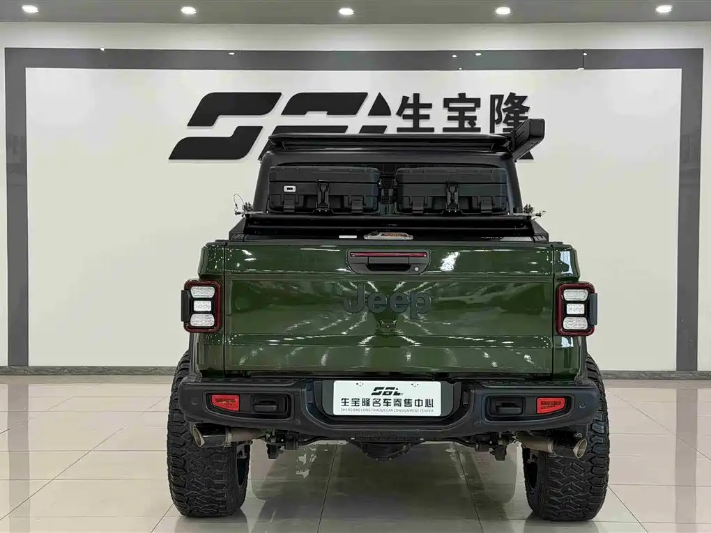 Jeep Gladiator 2023 3.6L Overland 2023 - thumbnail 5