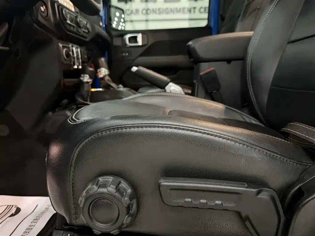 Jeep Gladiator 2023 3.6L Overland 2023 - thumbnail 9