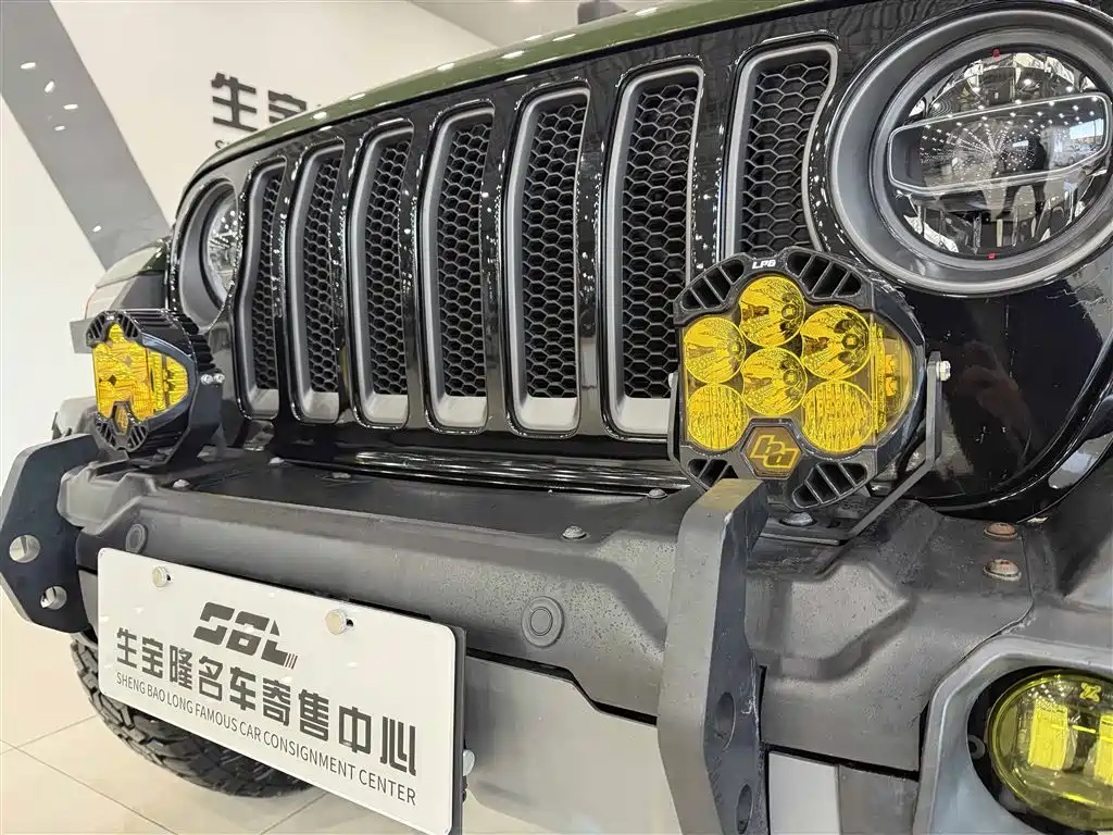 Jeep Gladiator 2023 3.6L Overland 2023 - thumbnail 13