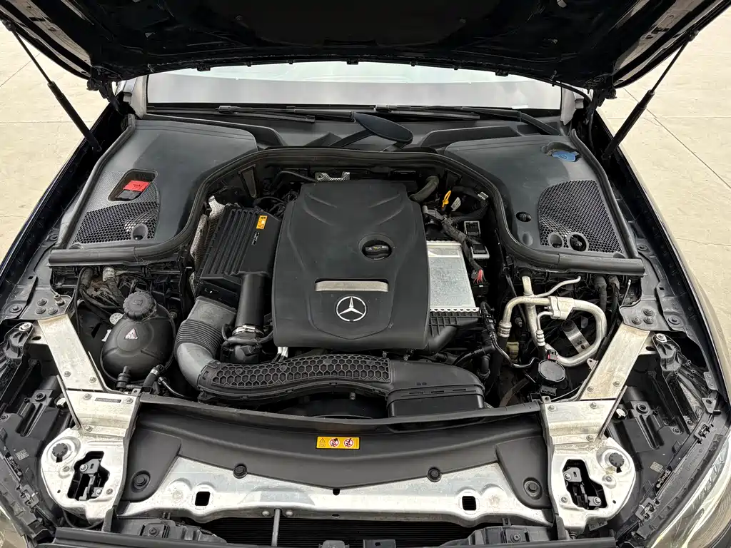 Mercedes-Benz Mercedes-Benz E-Class 2018 E 200 L Sport 4MATIC 2018 - thumbnail 16