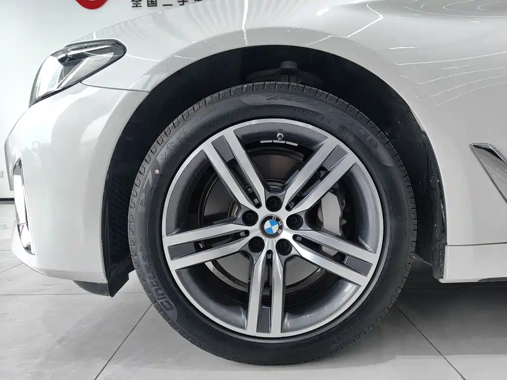 BMW BMW 5 Series 2022 Facelift 530Li Leading Model Luxury Package 2022 - thumbnail 5