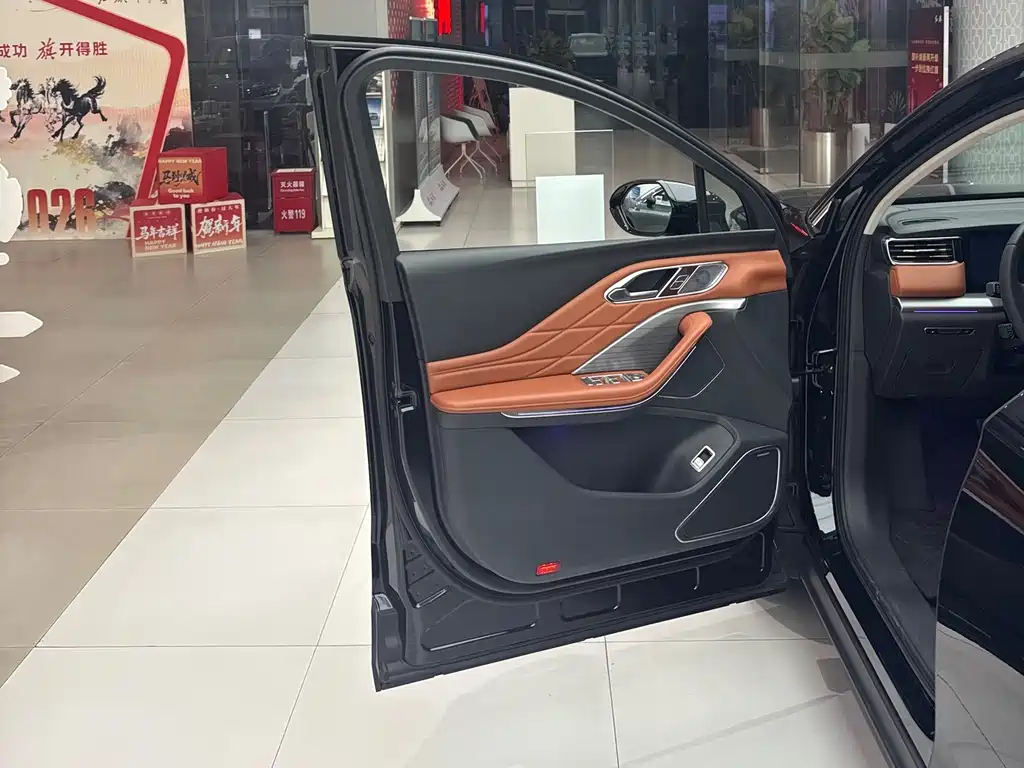 Hongqi Hongqi HS7 PHEV 2024 2.0T PHEV AWD Flag Enjoy 7-seater 2026 - thumbnail 8