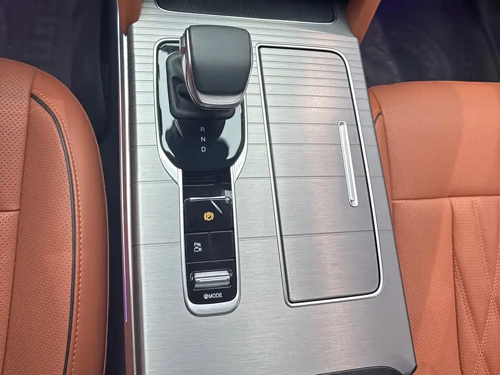 Hongqi Hongqi HS7 PHEV 2024 2.0T PHEV AWD Flag Enjoy 7-seater 2026 - thumbnail 14