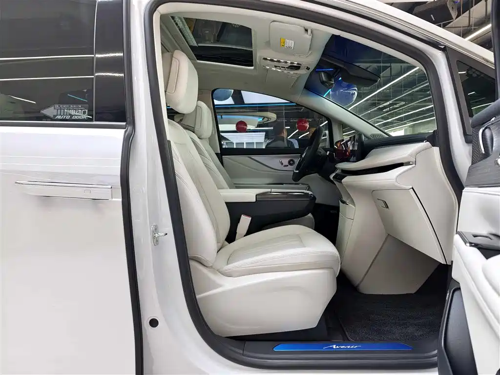 Buick Buick GL8 New Energy 2024 Landtrek Premium Edition 7-seater 2026 - thumbnail 7