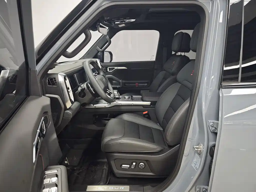 Jetour Jetour Traveler 2023 2.0T AWD Cross PRO+ 2024 - thumbnail 7
