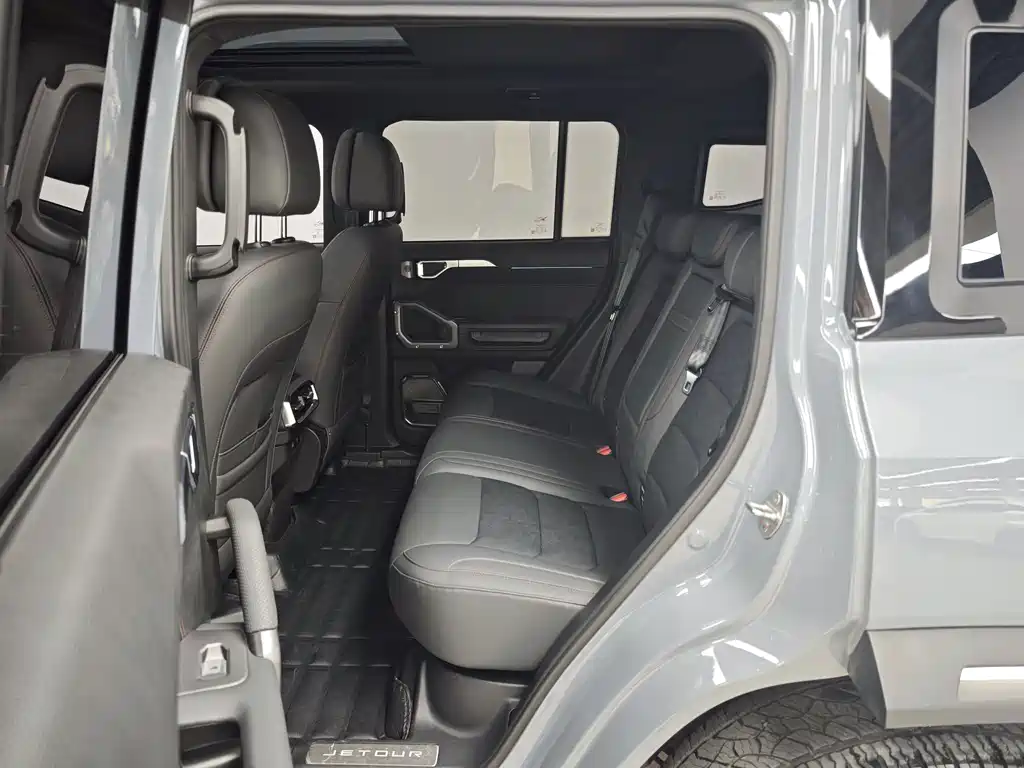 Jetour Jetour Traveler 2023 2.0T AWD Cross PRO+ 2024 - thumbnail 8