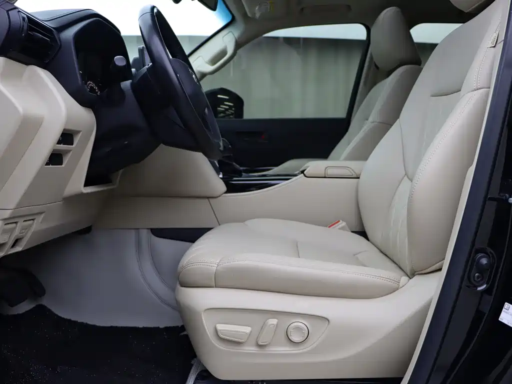 Toyota Land Cruiser (Imported) 2024 Model 3.5T Middle East Version 2024 - thumbnail 4