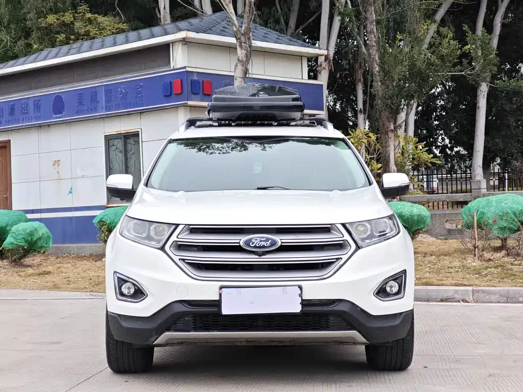 Ford Ford Edge 2017 EcoBoost 245 AWD Platinum 5-seat 2017 - thumbnail 4