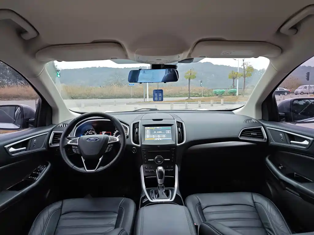 Ford Ford Edge 2017 EcoBoost 245 AWD Platinum 5-seat 2017 - thumbnail 6